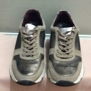 BCBG GENERATION SNEAKERS